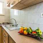 Pula Apartment Apartman *