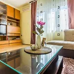 Apartamento Pula Apartment *
