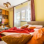 Pula Apartment *