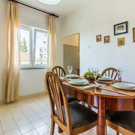 Pula Apartment 公寓 *